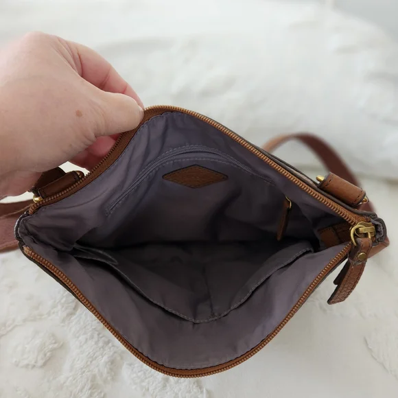 Fossil Brown Pebble Leather Crossbody Bag. Beautiful Bag - Picture 4 of 9